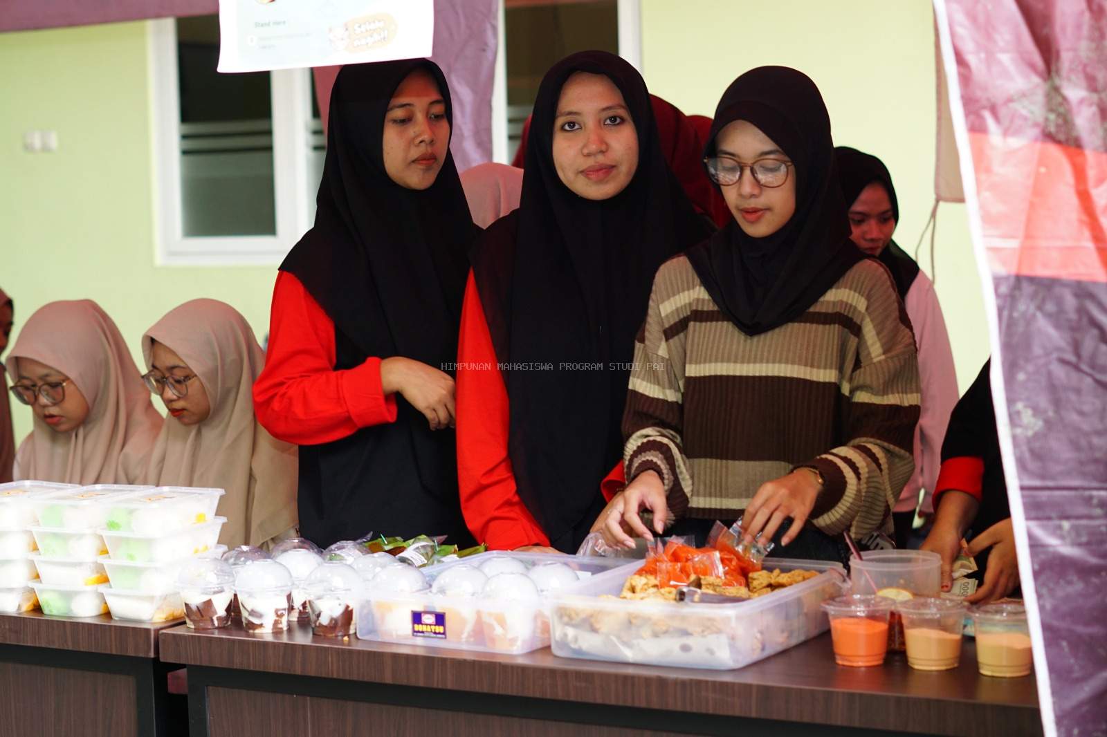 Bazar Makanan HMPS PAI Meriahkan Dies Natalis ke-21 STAIMA Al-Hikam